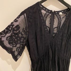 Black lace maxi